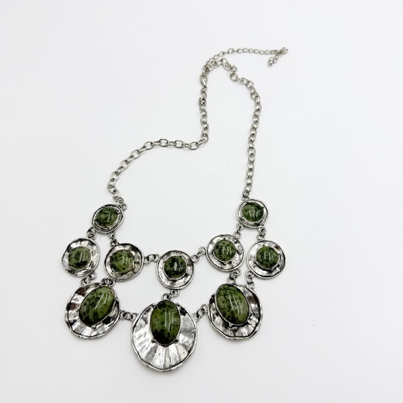 Silver Tone Green Stone Statement Necklace Boho Bib Style - Picture 4 of 8